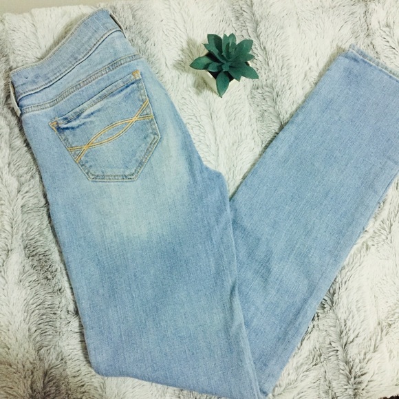EUC Abercrombie Skinny Jeans - Picture 5 of 7